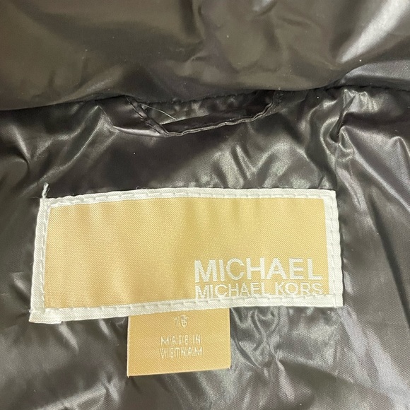 Michael Kors girls winter jacket size 16 also fits like women’s extra small - Picture 4 of 5